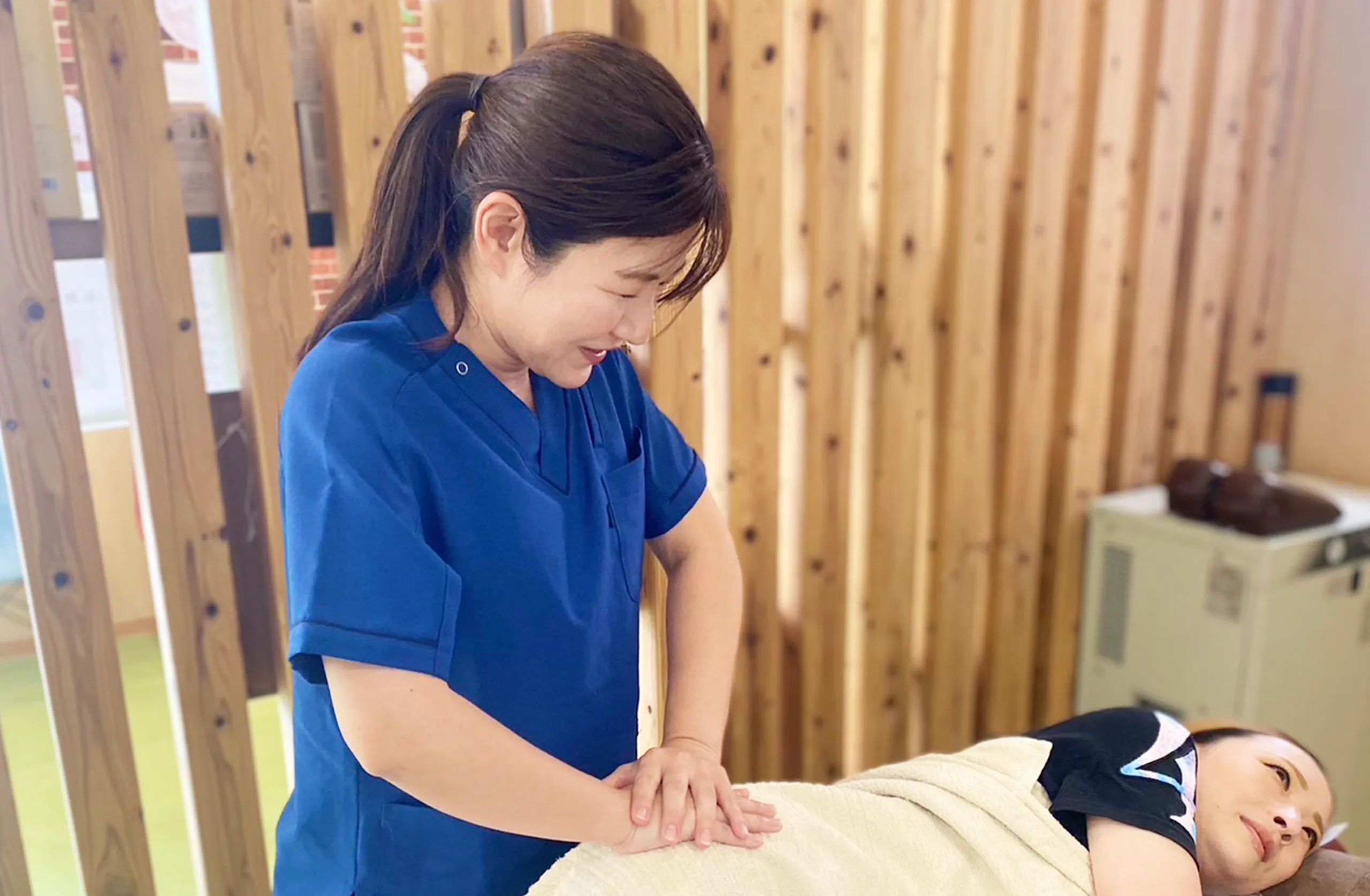産後骨盤矯正の模様